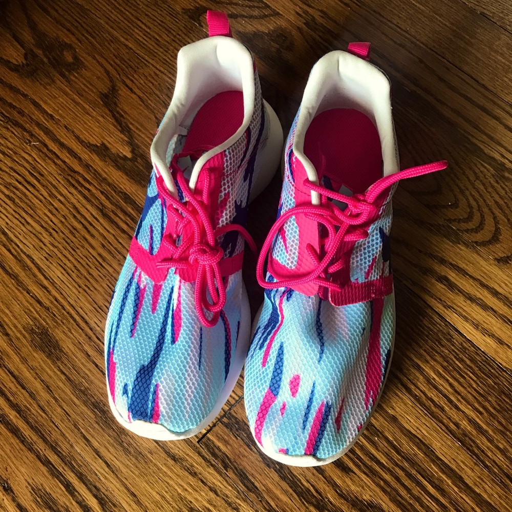 NEW Nike roshe one flight weight